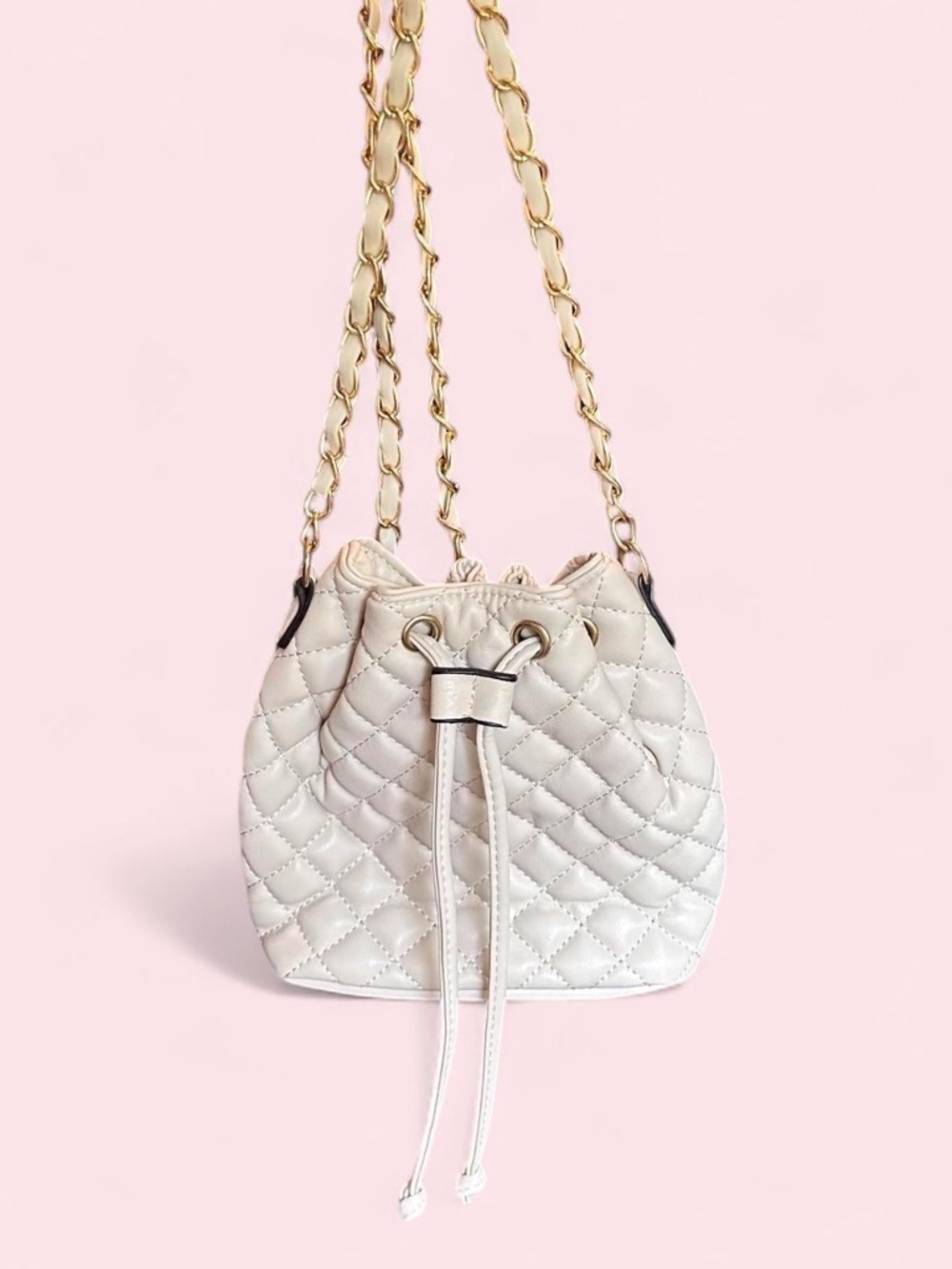 Quilted bucket bag